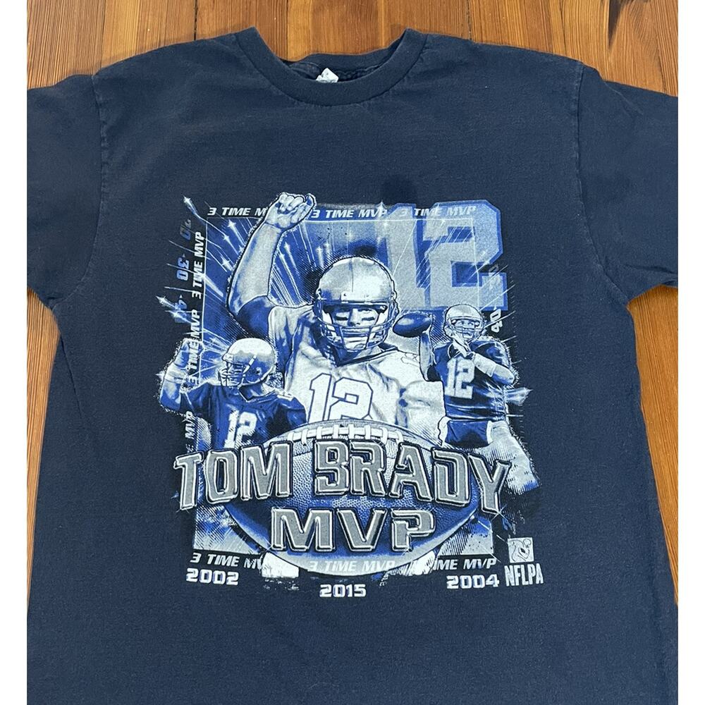 New England Patriots Tom Brady #12 2015 NFL 3x MVP T-Shirt (Medium) TB12